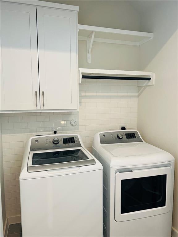 Building Photo - 12001 Vista Parke Dr