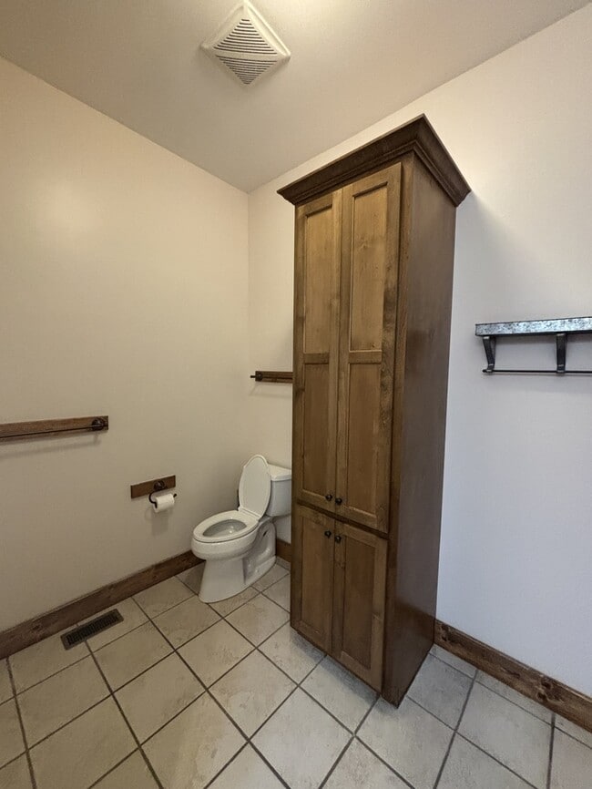 Building Photo - 5018 Bryant Pond Rd