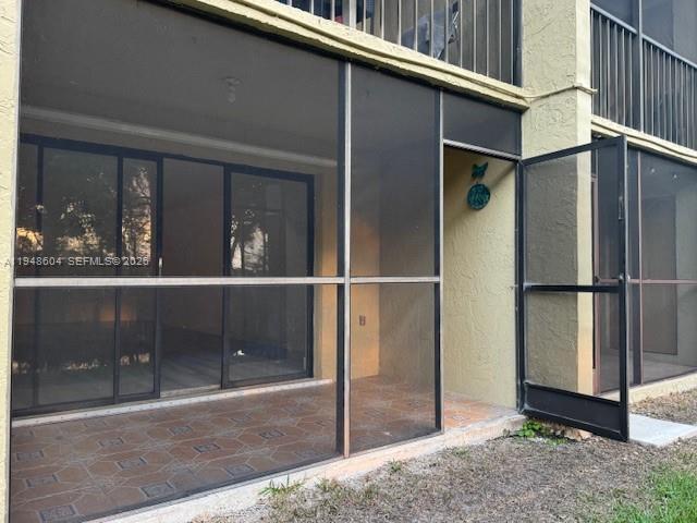 Building Photo - 321 Lakeview Dr