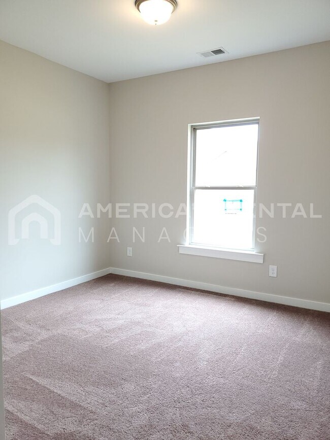 Building Photo - 101 Ballington Wy