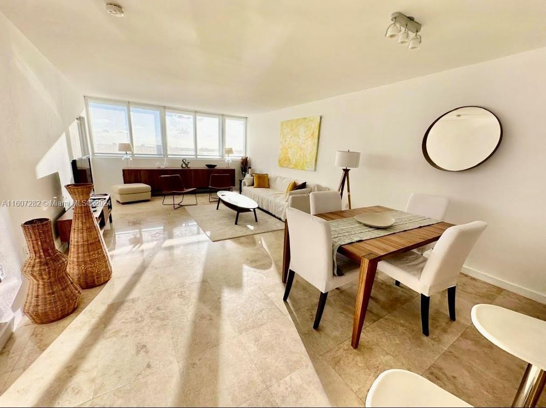 Building Photo - 10275 Collins Ave