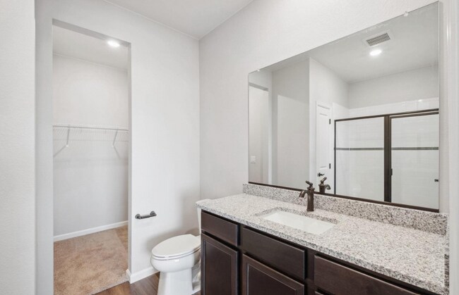 Building Photo - 828 Hearthstone Ave