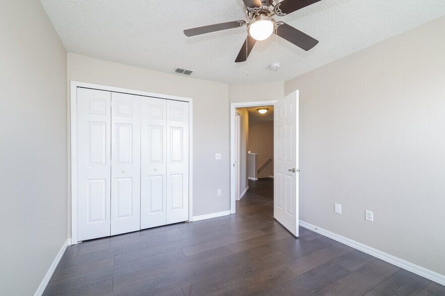 Building Photo - 418 Bedlington Ct