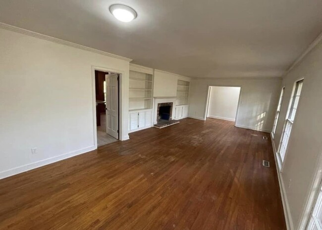 Building Photo - 3307 Wexford Dr