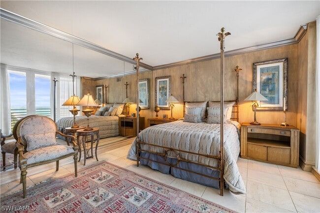 Building Photo - 8231 Bay Colony Dr