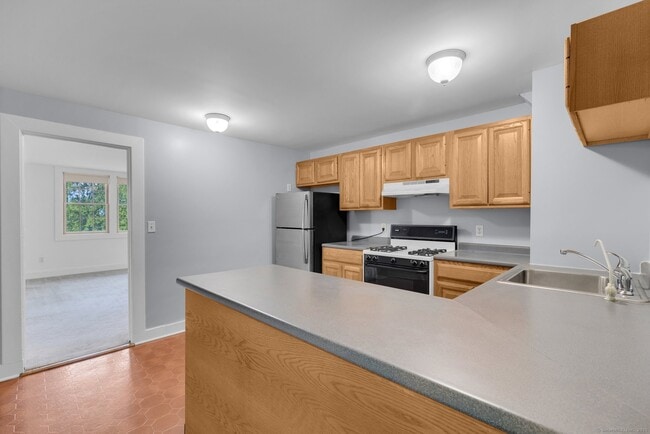 Building Photo - 49 Grandview Dr