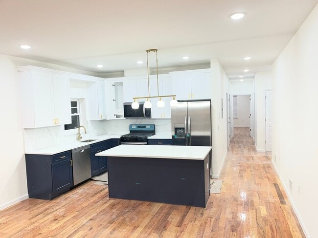 Building Photo - 121 Osborne Terrace