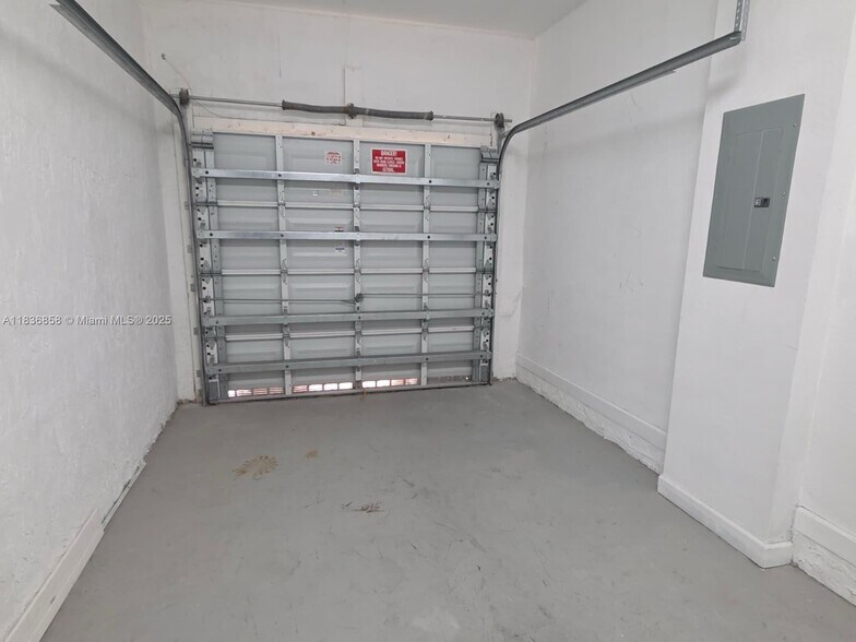 Building Photo - 12822 SW 135th St