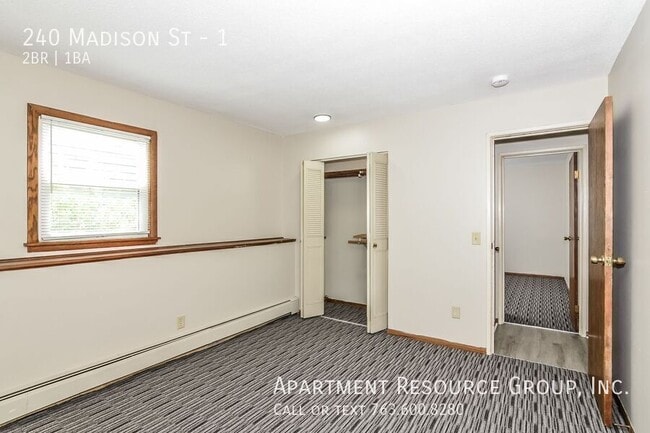 Building Photo - 240 Madison St