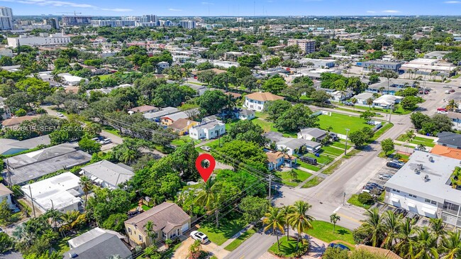 Building Photo - 1644 Arthur St