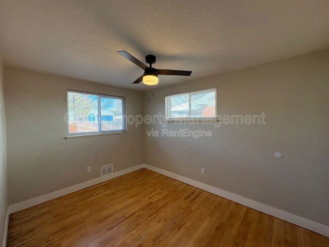 Building Photo - 1673 S Benton St