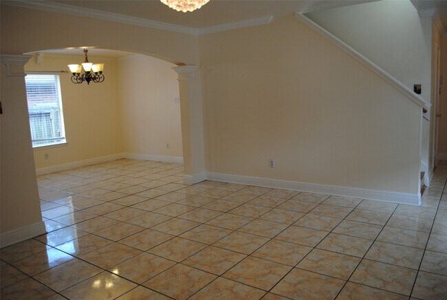 Building Photo - 3910 Starbridge Pointe Ln