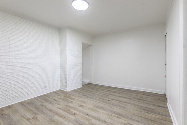 Building Photo - 626 Excelsior St