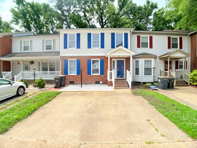 Primary Photo - 39 W Wainwright Dr
