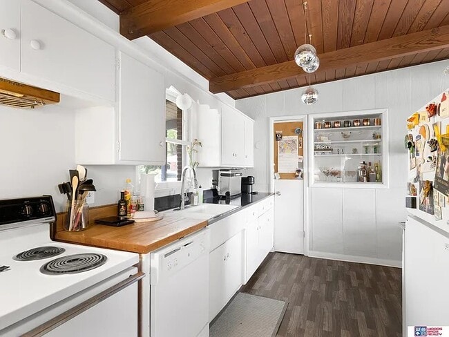 Building Photo - 4626 Eden Cir