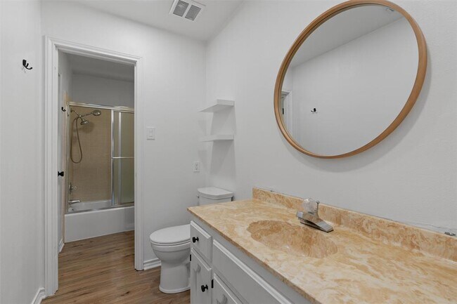 Building Photo - 104 Timpanagos Dr