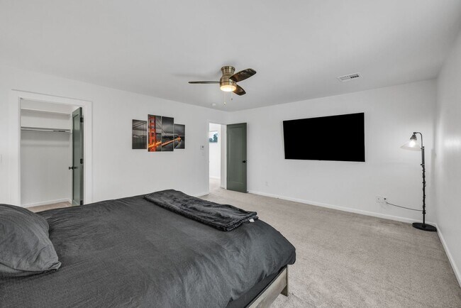 Building Photo - P.57 Kode Properties, LLC 1240-1242