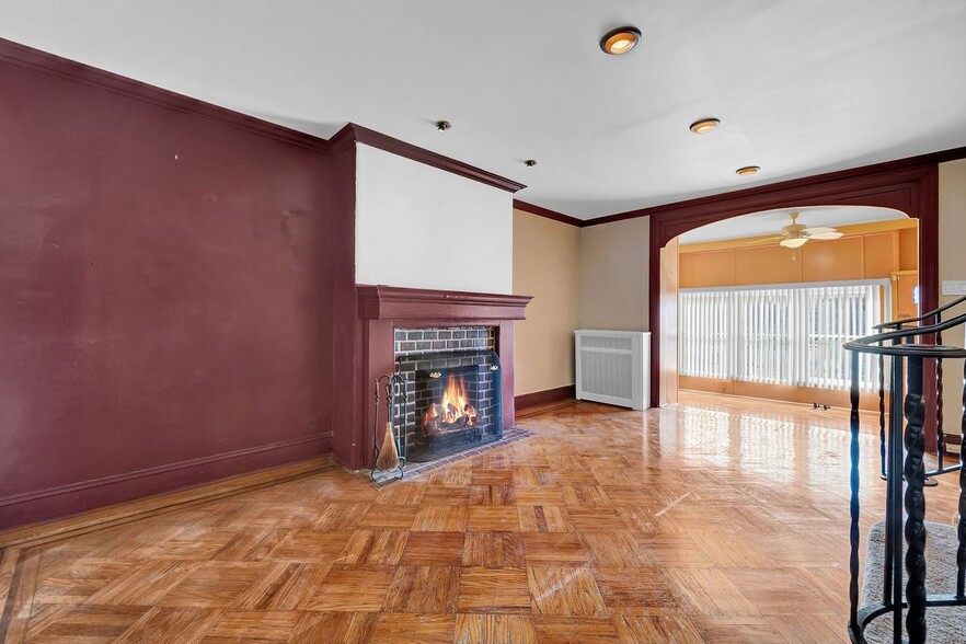 Building Photo - 5005 N 9th St