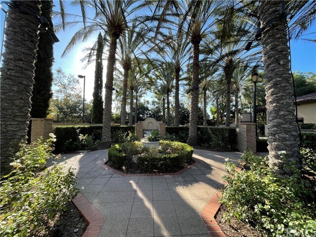 Building Photo - 36 Calypso