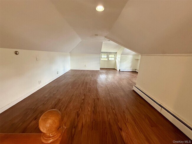 Building Photo - 175 S Brookside Ave