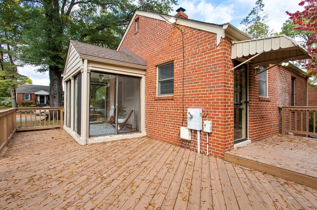 Building Photo - 1301 Orchard Rd