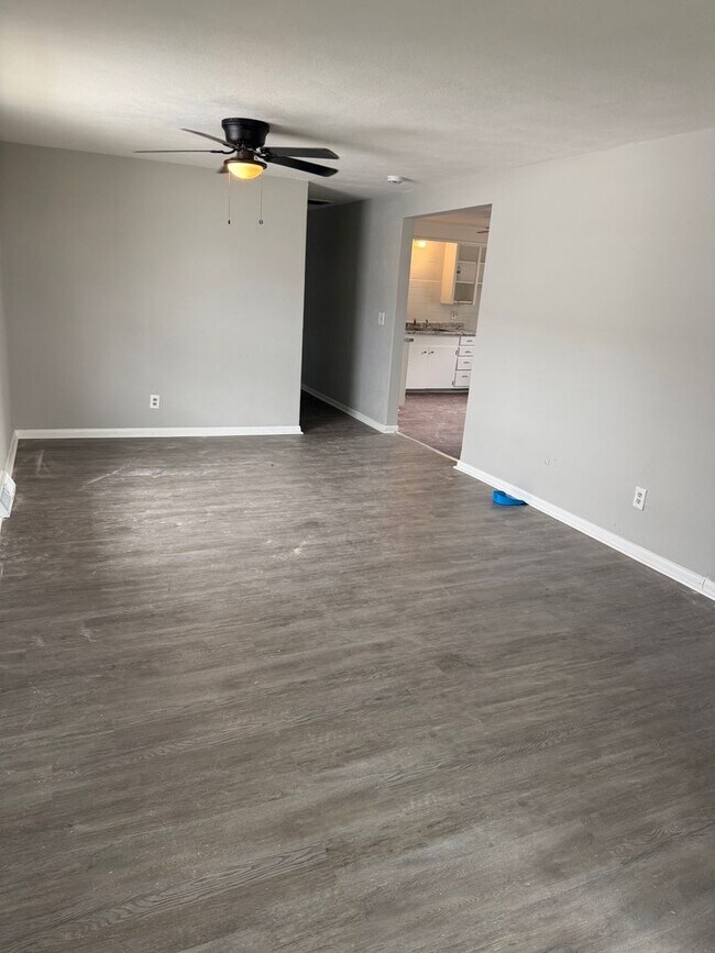 Building Photo - 3BDRM HOUSE FOR RENT