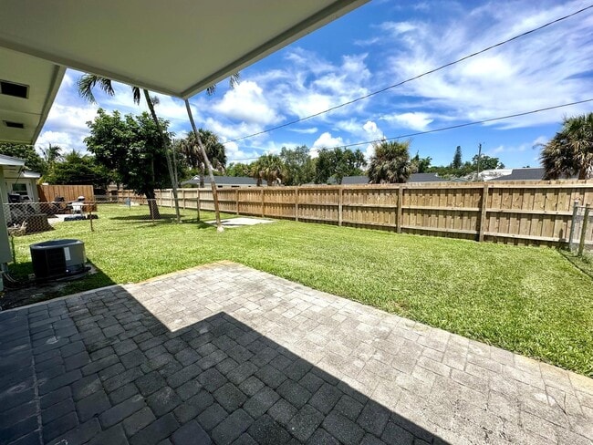 Building Photo - 3531 Burma Ct