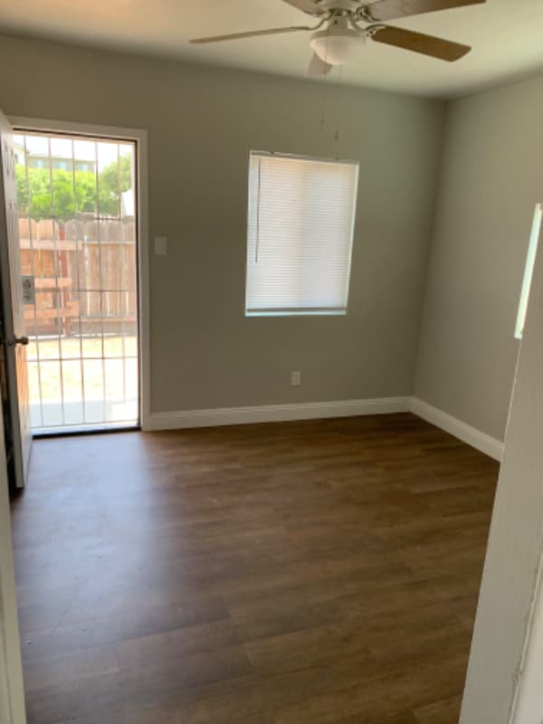 Building Photo - 176 N F St