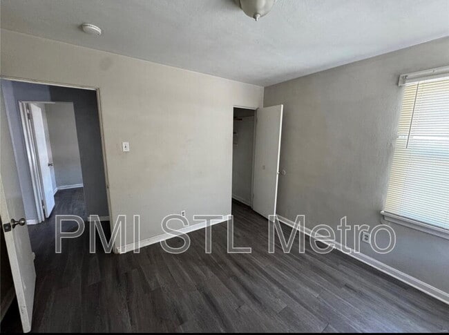 Building Photo - 6343 Evergreen Blvd