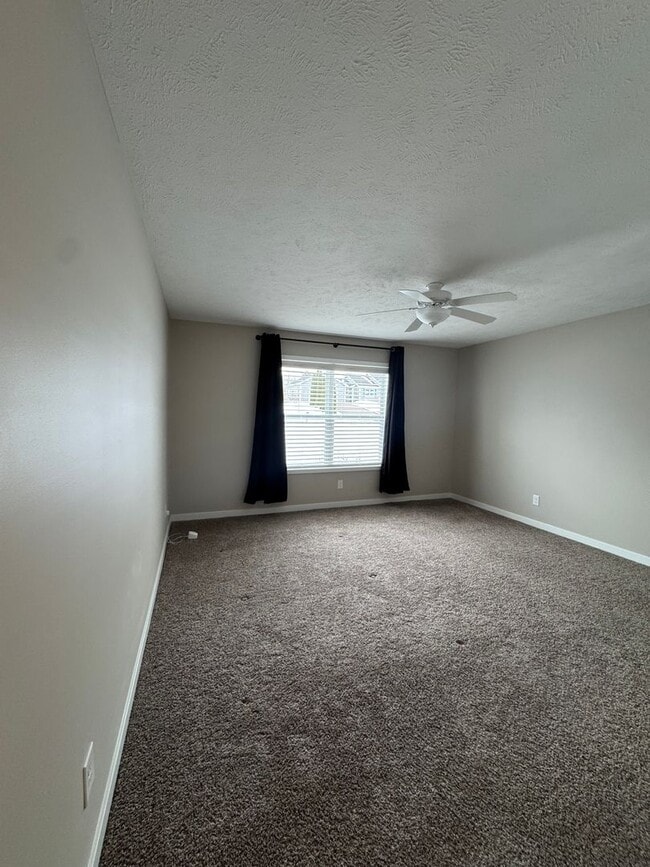 Building Photo - Stylish Ranch Home with Open Floor Plan in...
