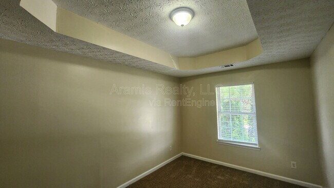 Building Photo - 207 Kendrick Estates Dr
