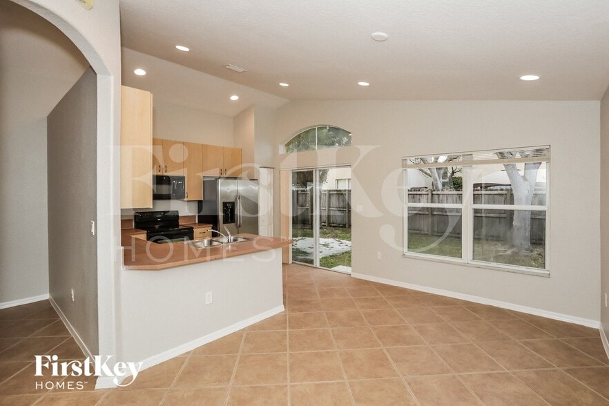 Building Photo - 1508 SE 20th Pl