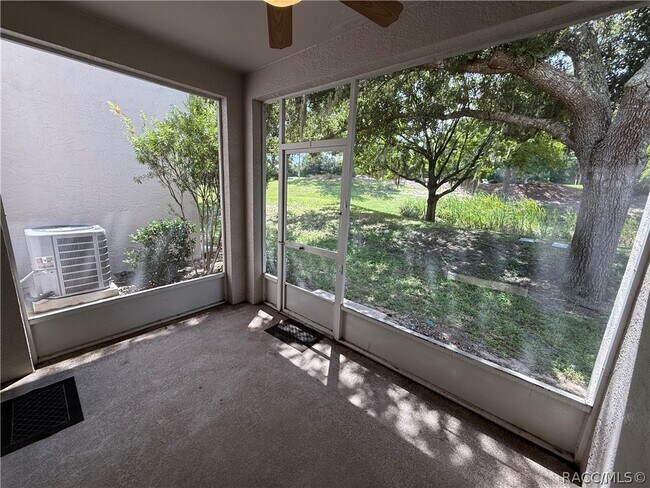 Building Photo - 1658 W Spring Meadow Loop