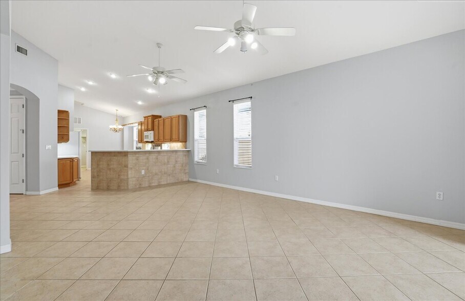 Building Photo - 6055 Wingspan Way