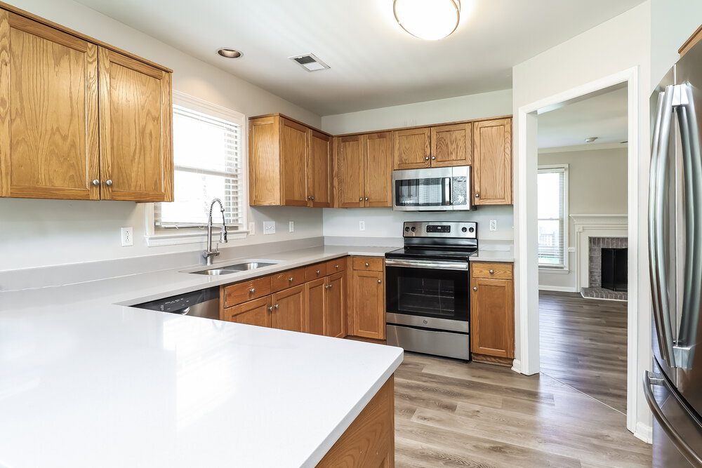 Building Photo - 707 Trailing Rock Dr