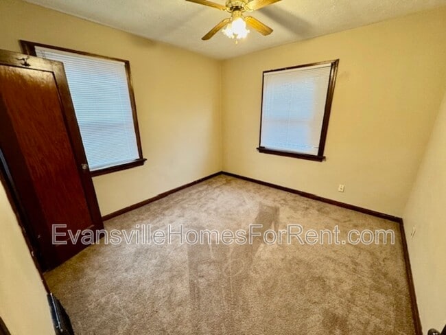 Building Photo - 313 Maxwell Ave