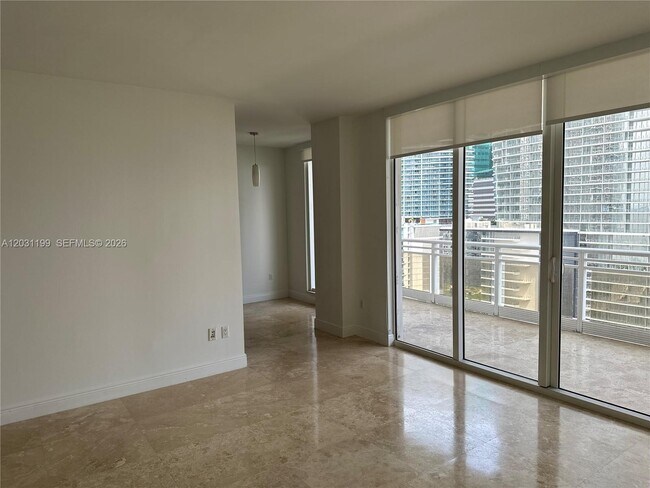 Building Photo - 901 Brickell Key Blvd