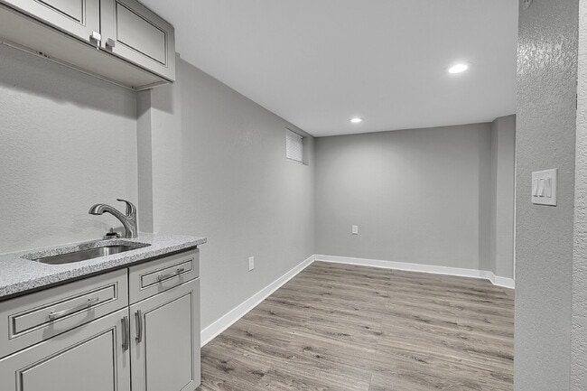 Building Photo - $3,240.95, $300 off the first month's rent, 4 Beds - 2 Bath, Single Family Home in Denver with Wa...