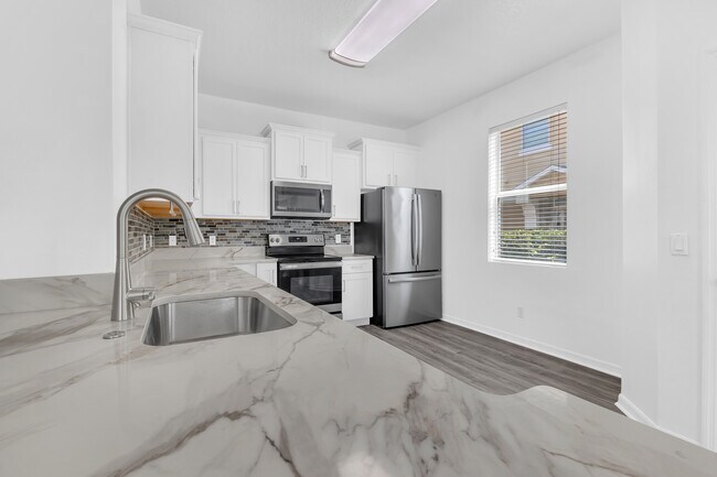 Building Photo - 2280 Betsy Ross Ln