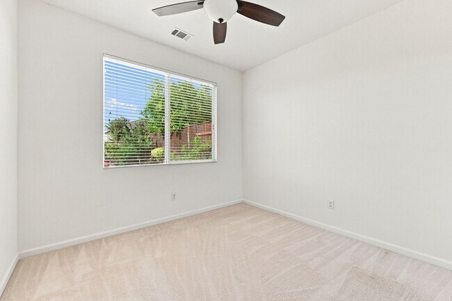 Building Photo - 5486 Benttree Way
