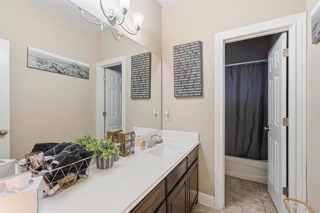 Building Photo - 4610 Sierra Sunset