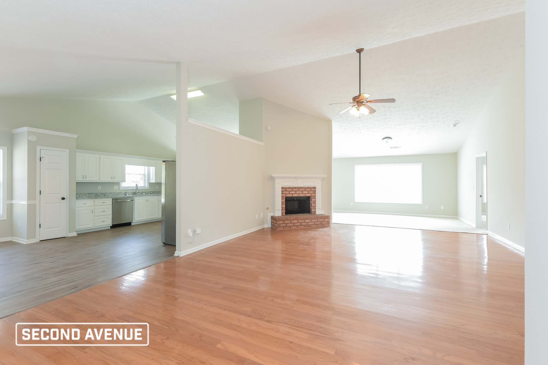 Building Photo - 2725 Lenora Springs Dr