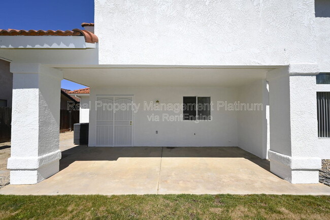 Building Photo - 2233 E Christopher Dr