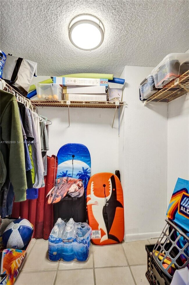 Building Photo - 2201 S Ocean Dr