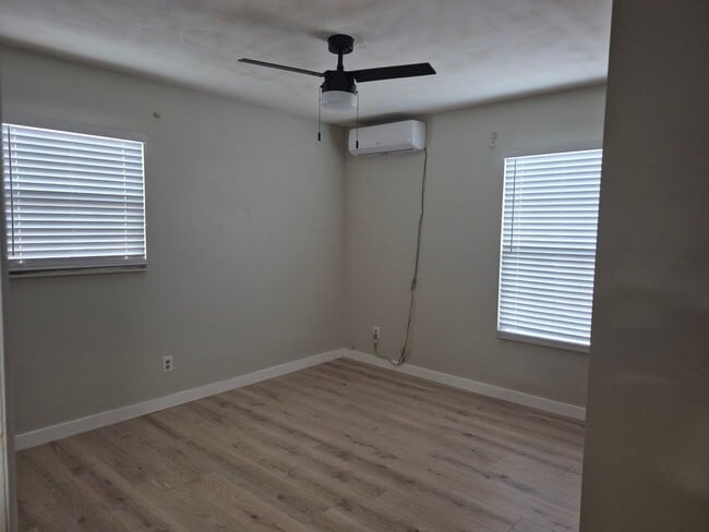 Building Photo - 1516 Lincoln Ave