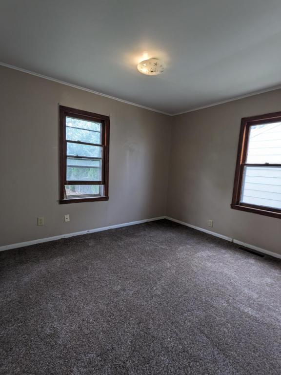 Building Photo - 610 E Gerhart St