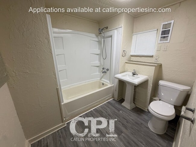 Building Photo - 323.5 15th Ave