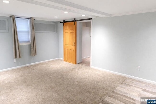 Building Photo - 355 Elm St