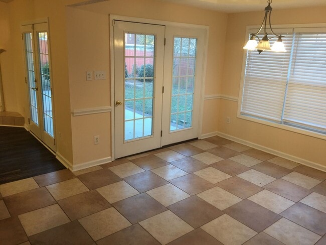 Building Photo - Beautiful 4br, 2.5 bath home in the Jack Brit school district