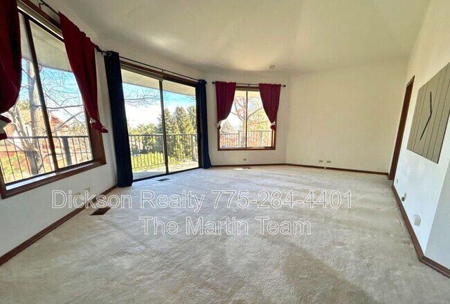 Building Photo - 2795 W Lake Ridge Shores